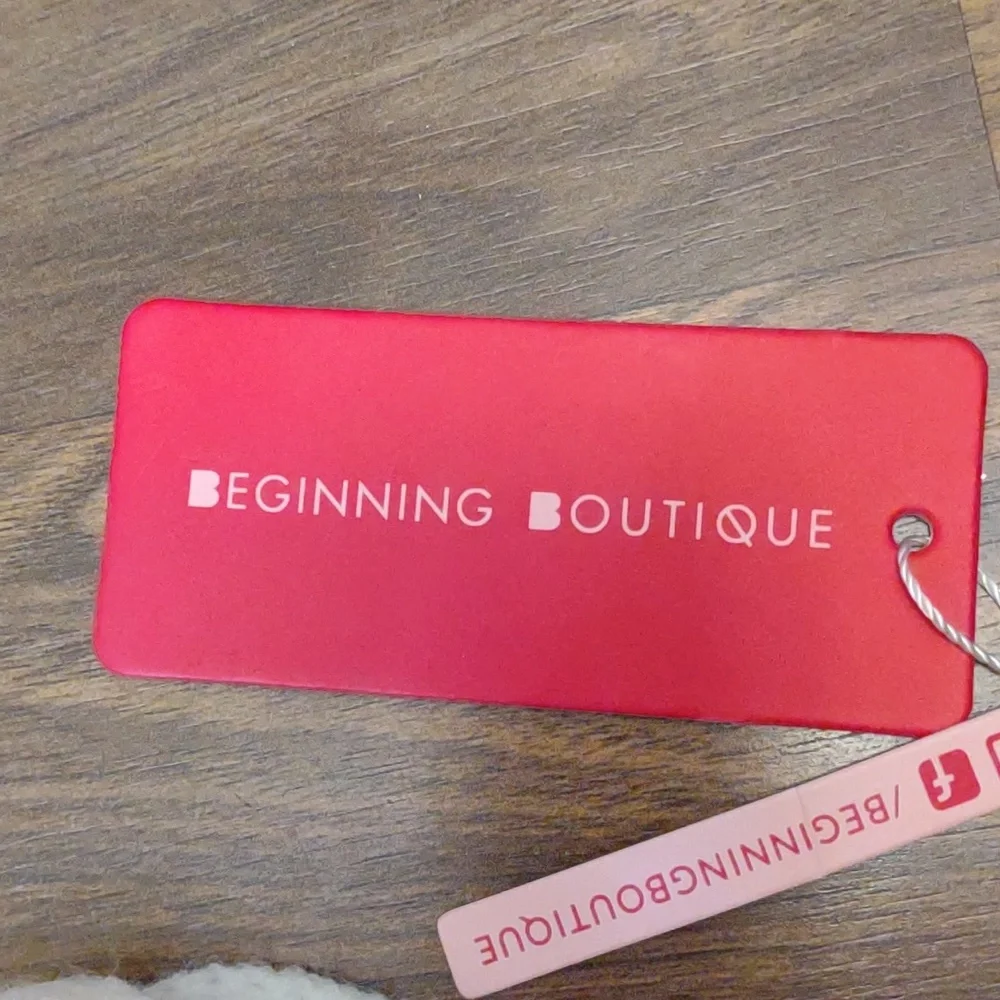 Beginning Boutique crop sweater tank top